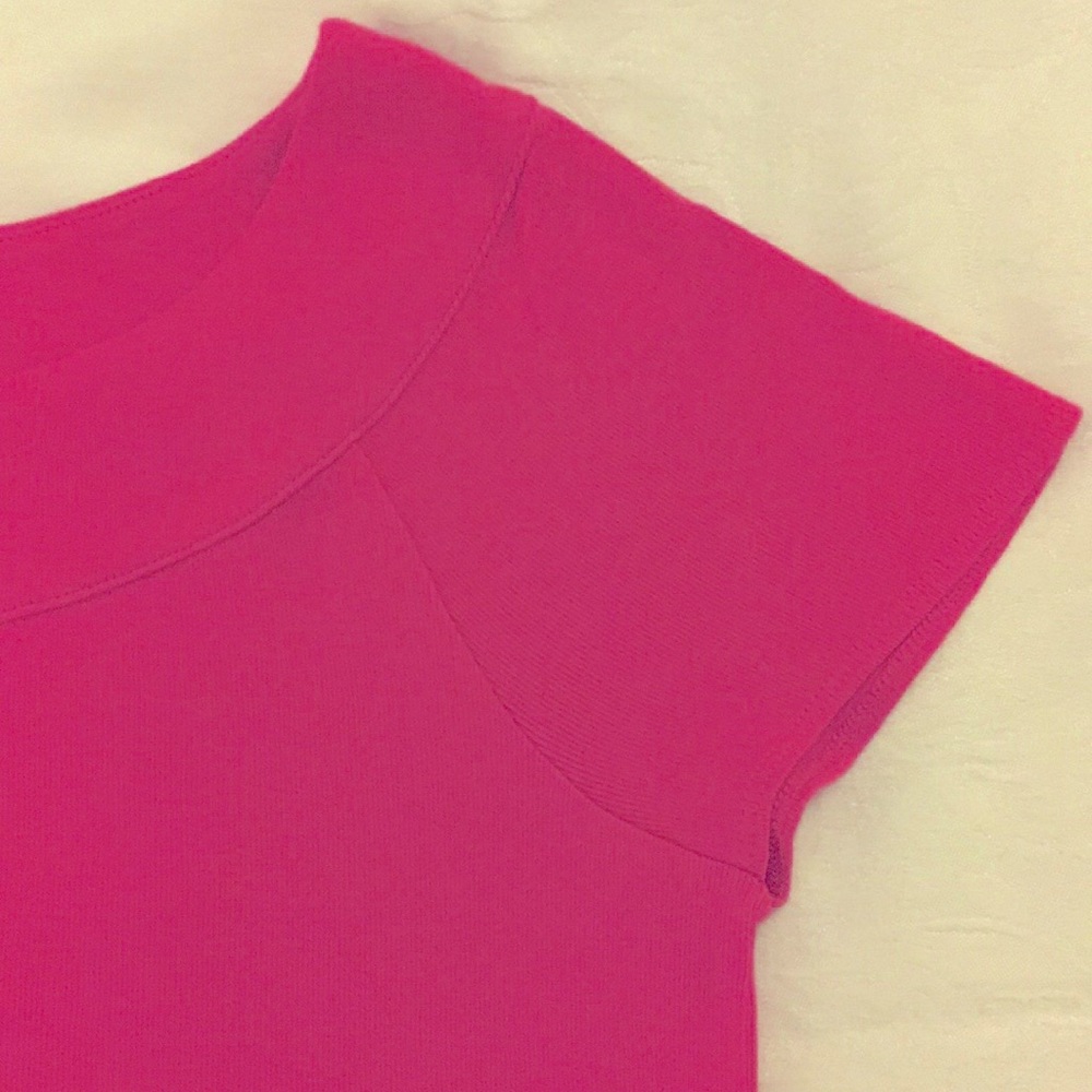 Rafaela Hot Pink CapSleeve Top NEW - Picture 2 of 5